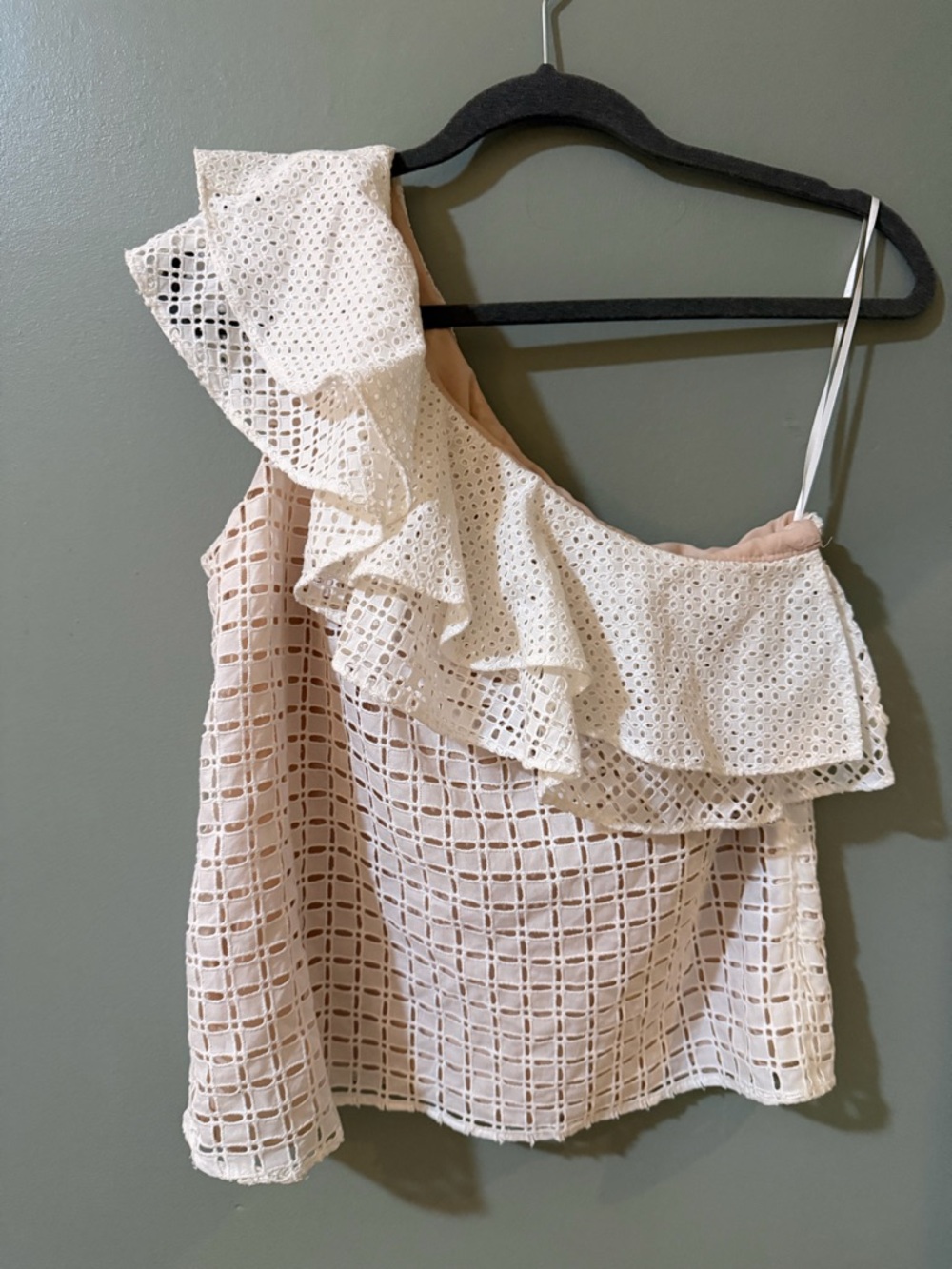 JCREW Classic  one-shoulder ruffle top in eyelet Sz 2 In White